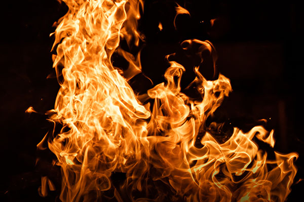 Mueren 11 niños tras incendio en una escuela de Uganda