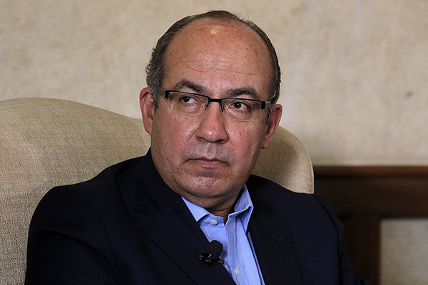 Calderón podría ser juzgado como a Pinochet, asegura Adán Augusto López
