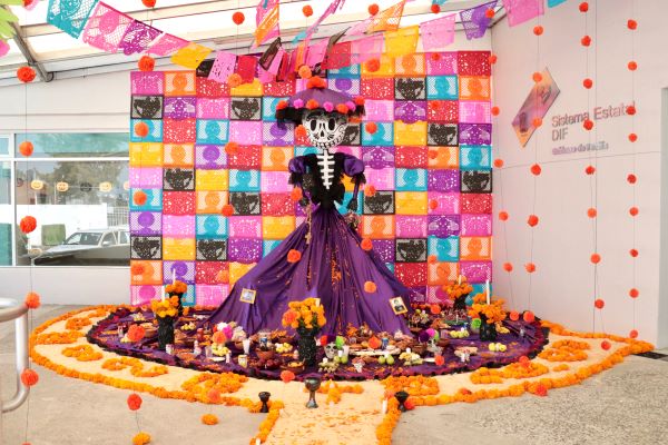 Fomenta SEDIF tradición de “Día de Muertos” entre niñas, niños y adolescentes
