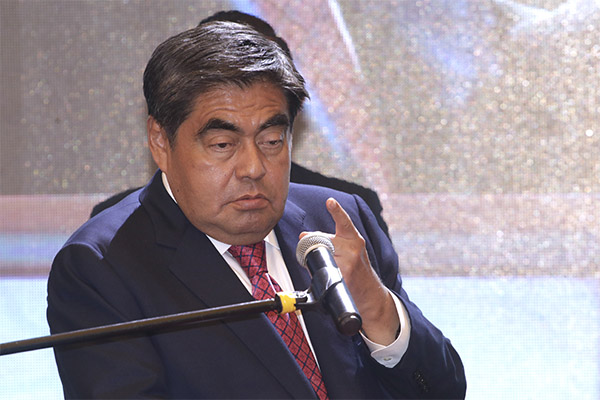 Puebla contará con 100 nuevas notarías: Barbosa
