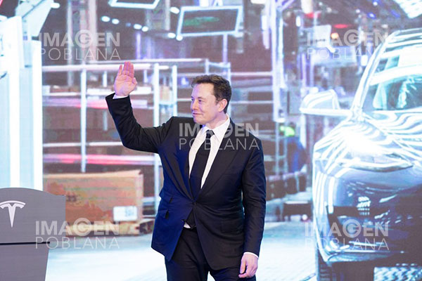 Despedir a 3,700 empleados de Twitter, los nuevos planes de Elon Musk
