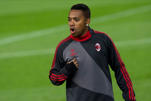 Robinho apoya a Bolsonaro con la promesa de no extraditarlo a Italia para ir a la cárcel