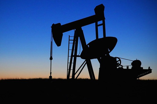 Países del G7 deciden imponer precio fijo para el petróleo ruso