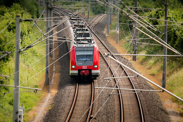 Descarrilamiento de tren deja 30 heridos en Corea del Sur