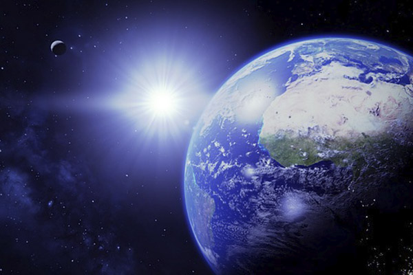 Reino Unido planea lanzar una misión de limpieza espacial en 2026