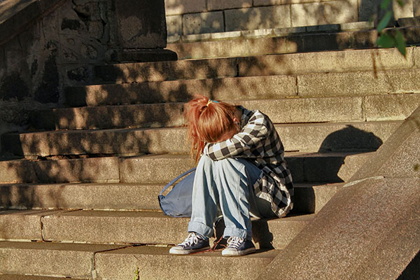 Repuntan consultas de urgencias de niños con pensamientos suicidas en EU