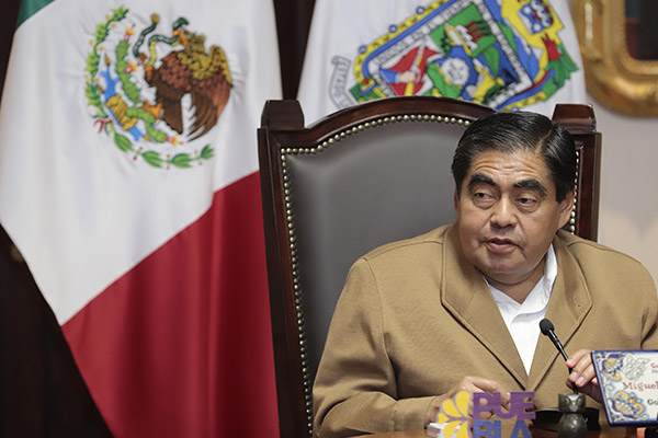 Operan verificentros en Puebla sin corrupción y apegados a la ley: Barbosa