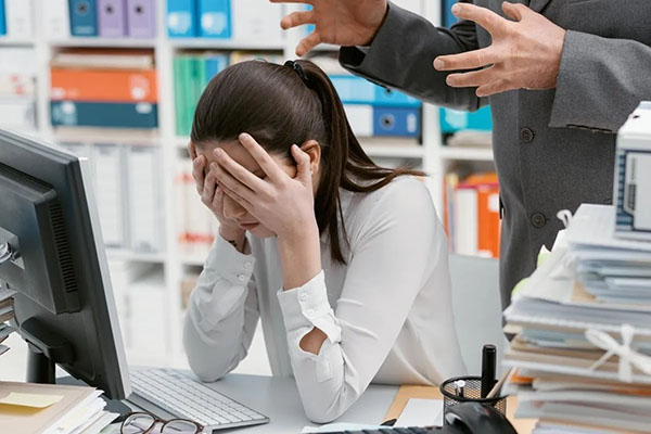 Uno de cada cinco empleados es sometido a violencia y acosos: OIT