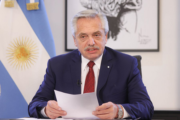 "Se ha condenado a una persona inocente", dice Alberto Fernández sobre vicepresidenta