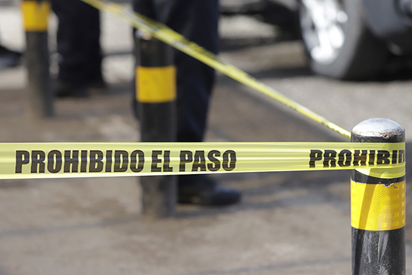 Balean a un hombre en asalto a restaurante