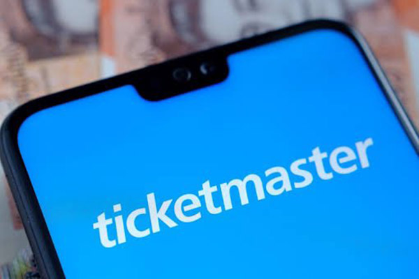 Tras multas millonarias, niega Ticketmaster sobreventa en conciertos de Bad Bunny