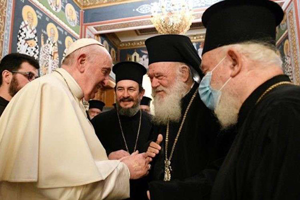 Papa Francisco decide entregar al primado de Grecia fragmentos del Partenón