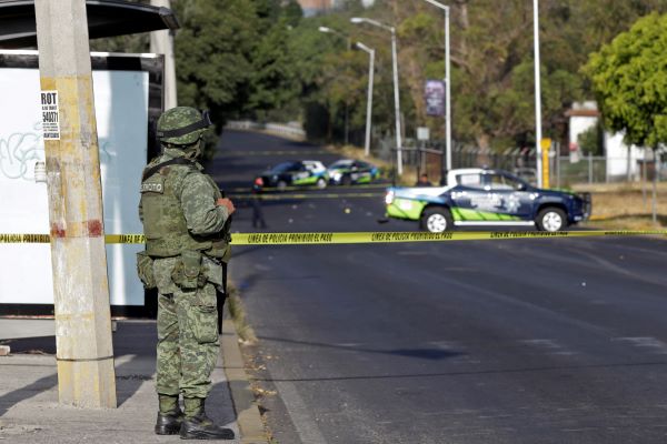 Califican de legal detención de policías por la balacera en Reforma Sur