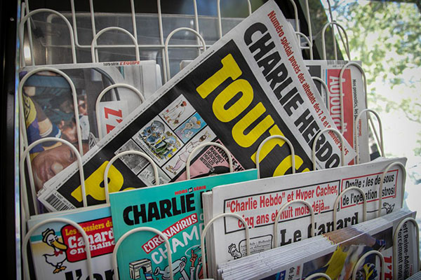 Irán condena las nuevas caricaturas "insultantes" de revista francesa