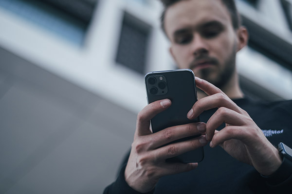 Uso frecuente de redes sociales podría alterar cerebro de los adolescentes