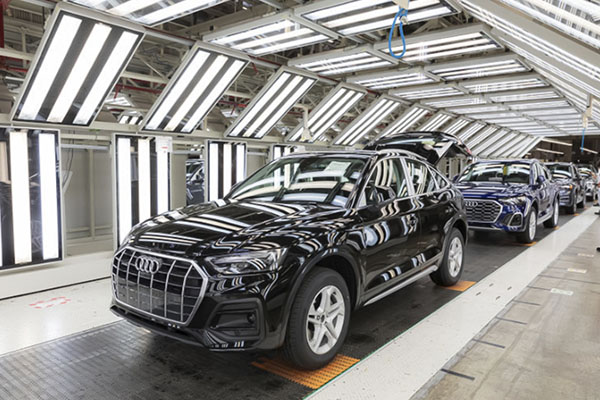 Producción y exportaciones automotrices de Puebla crecieron en 2022: Economía