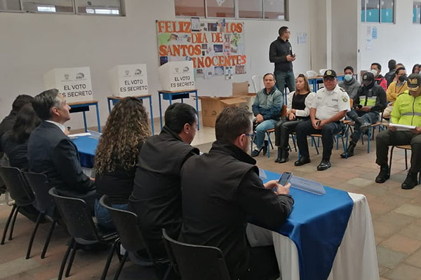 Ecuador lleva a cabo primer simulacro electoral previo a comicios de febrero