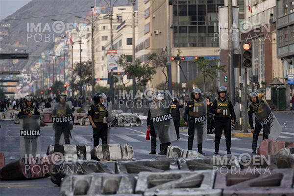 Gobierno de Perú decreta toque de queda por tres días en Puno ante protestas