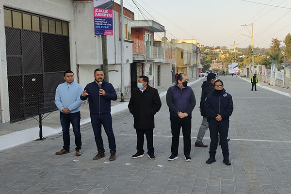 Entrega Ayuntamiento obras de rehabilitación en colonia Clavijero