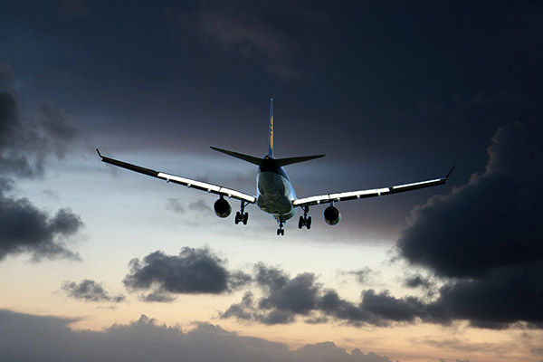 Un avión con 72 personas a bordo se estrella en Nepal