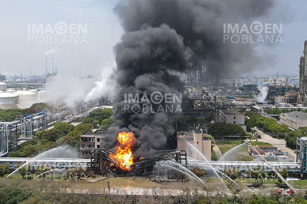 China ordena esfuerzos máximos de búsqueda y rescate tras explosión en planta química