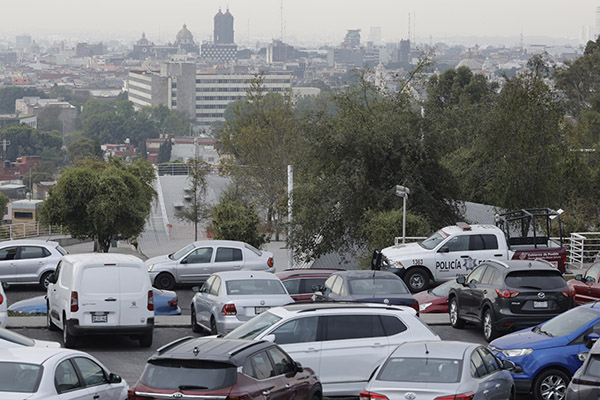 Vehículos, principales causantes de contingencia ambiental: investigador UPAEP