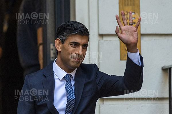 La popularidad del primer ministro británico cae tras tres meses en el cargo