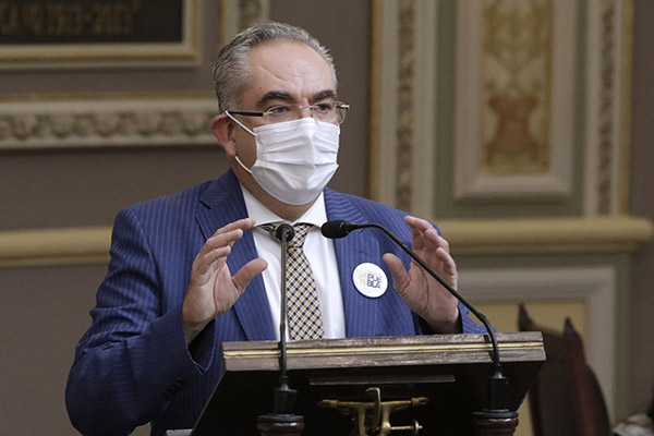 Reconoce José Antonio Martínez necesidad de incorporar personal de salud