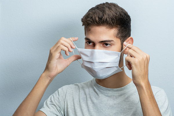 Anuncian fin del uso obligatorio de mascarillas en transporte público en España