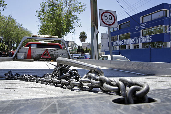 Grúas y corralones cobran lo que quieren por falta de denuncia