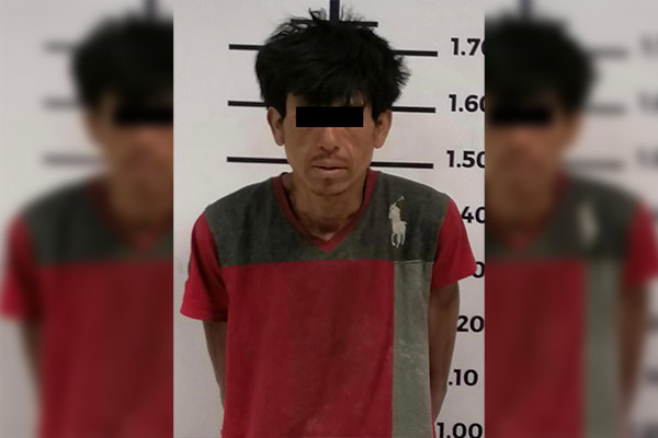 Lo sorprenden robando en una agencia de autos; ya está detenido