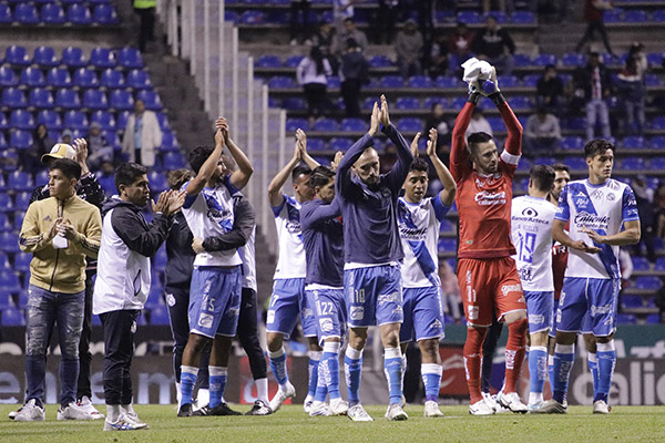Puebla quiere ganarle a Larcamón, pero recibe una mala noticia antes del juego en León
