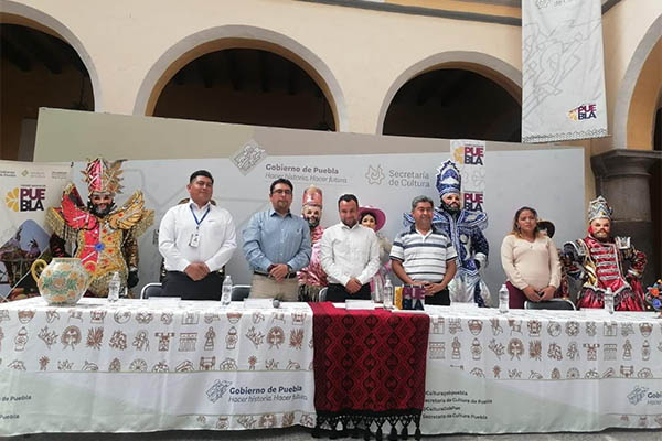 Acajete anuncia primer encuentro del Carnaval de San Agustín Tlaxco