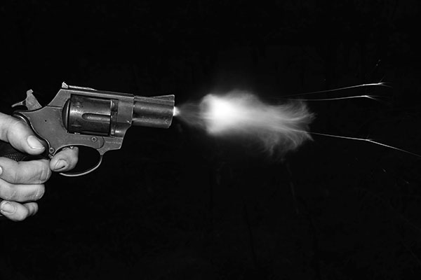 Violencia armada imparable: tiroteo en centro comercial de Texas deja un muerto