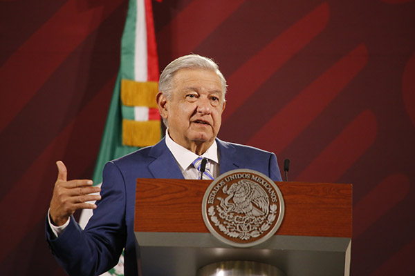 "Fue una empresa mal administrada": López Obrador reacciona al cierre de Aeromar