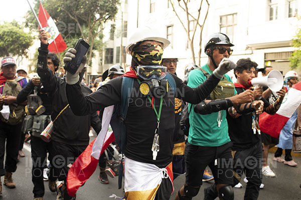 Perú registra bloqueos y movilizaciones en 16 provincias