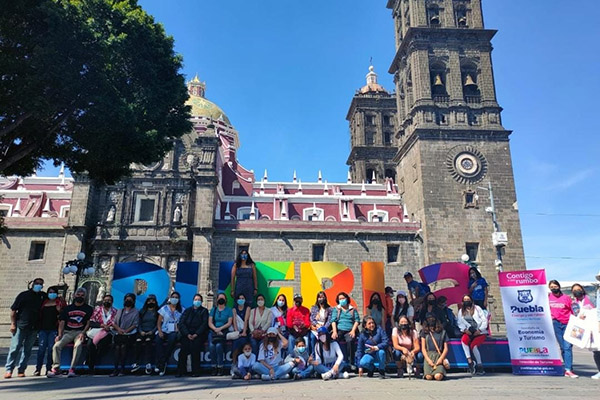 Ayuntamiento de Puebla reconoce labor de los guías de turismo