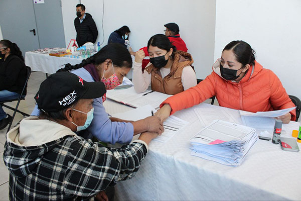 Con entrega de constancias, gobierno estatal garantiza derechos de personas con discapacidad