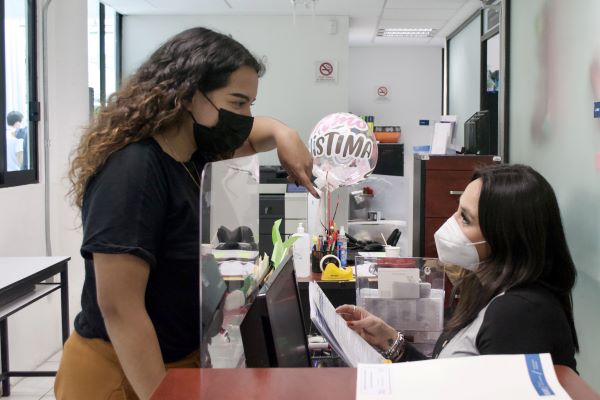 Incremento salarial de 4 y 2 por ciento en prestaciones acuerdan BUAP y sindicatos