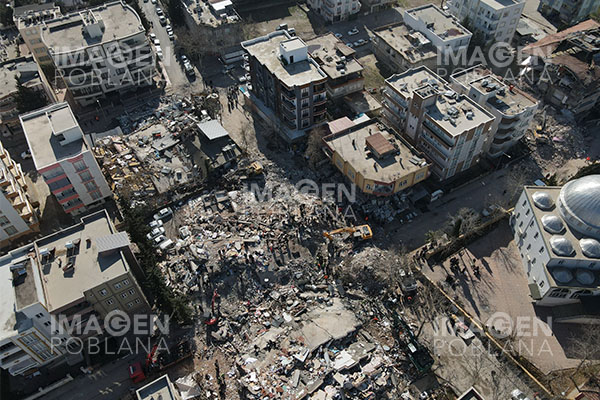 Cifra de muertes provocadas por los terremotos en Turquía supera los 44,300