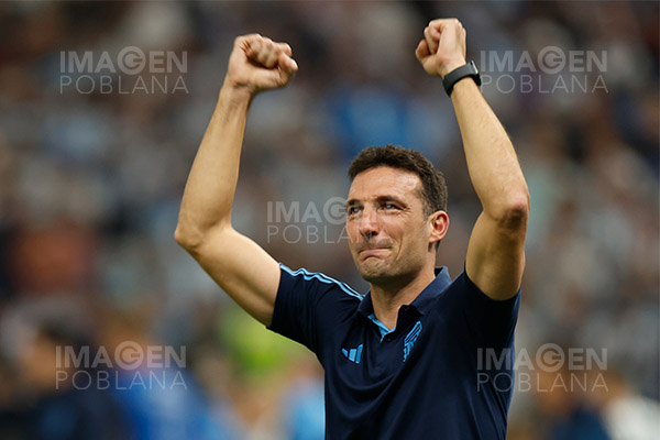 Scaloni renueva contrato y dirigirá a la selección argentina hasta 2026