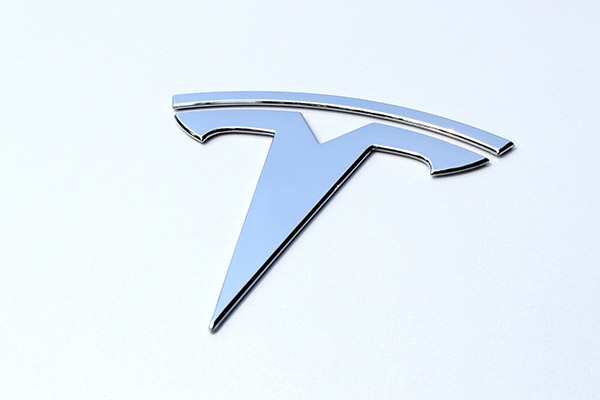 Tesla siempre sí llegará a Nuevo León, confirma AMLO