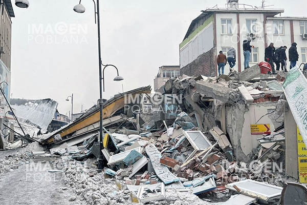 Turquía registra más de 45,000 fallecidos por terremotos de febrero
