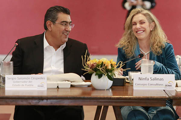 Entregan gobernador Céspedes y Grupo Salinas premio al “Ciudadano del Año” en Puebla