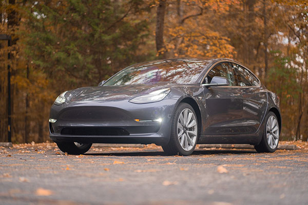 Y a todo esto… ¿cuánto vale un Tesla?, ¿me alcanza con mis ahorros?
