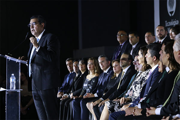 Integrar una cadena de compromiso, servicio y responsabilidad, pide Céspedes al CCE