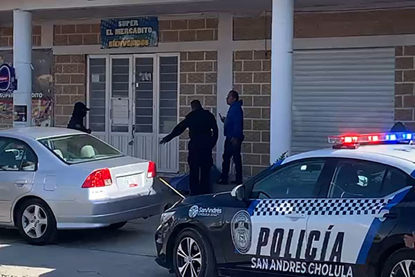 Hombre alcoholizado pierde la vida afuera de una tienda