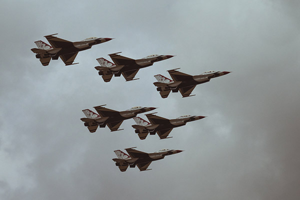 Aviones F-16 israelíes atacan el aeropuerto internacional sirio de Alepo