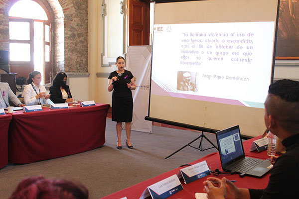 En el Ayuntamiento de Puebla se capacitan contra la violencia política hacia las mujeres