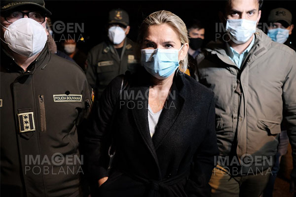 Jeanine Áñez será procesada sin privilegios por muertes en su gestión